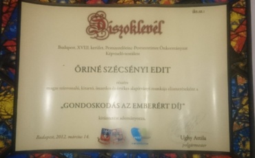 Díszoklevél: kitüntették munkatársunkat